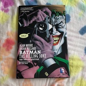 Batman: The Killing Joke Deluxe Version